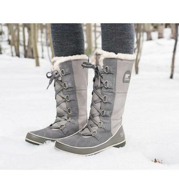 Sorel Shoes - Sorel Tivoli High ll Gray Lace Up Snow Boots
